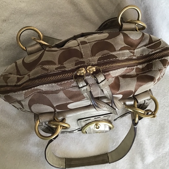 Vintage Authentic Coach large bag. - Picture 6 of 16